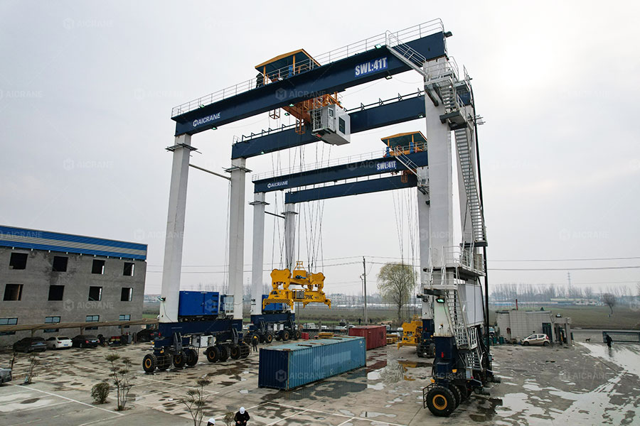 RTG container crane